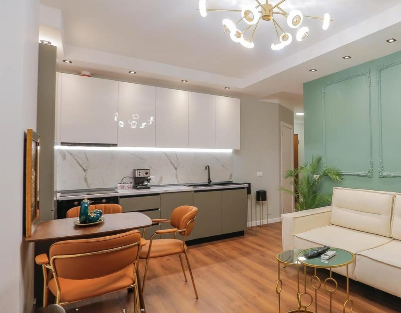 - 2 Bedroom Leilighet *